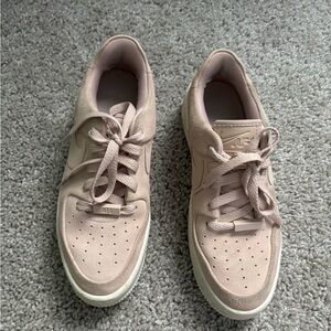 Nike Women's Air Force 1 Sage Low size 8